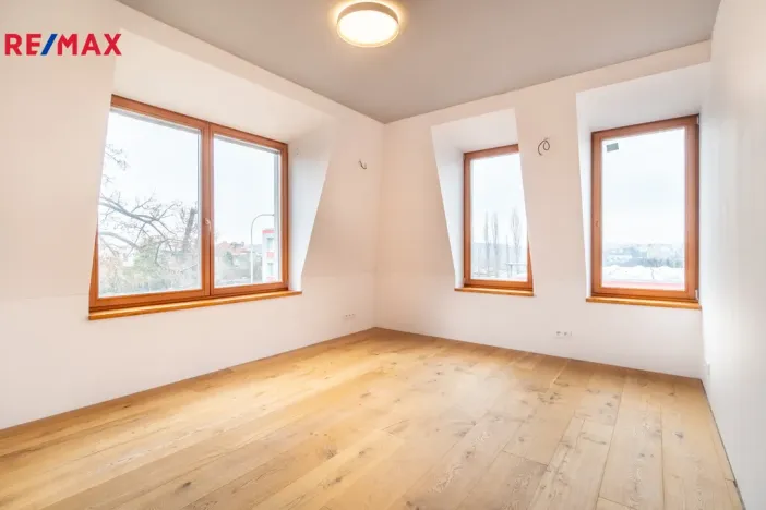 Pronájem bytu 5+kk, Praha, U krčské vodárny, 136 m2
