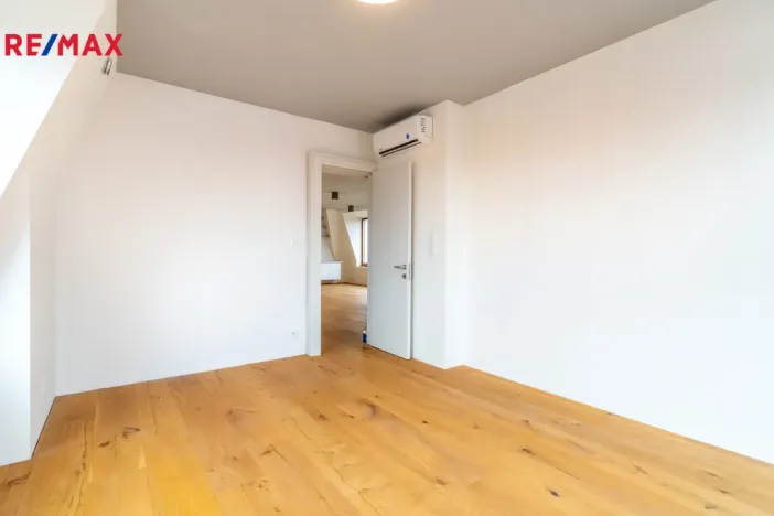 Pronájem bytu 5+kk, Praha, U krčské vodárny, 136 m2