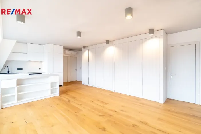 Pronájem bytu 5+kk, Praha, U krčské vodárny, 136 m2