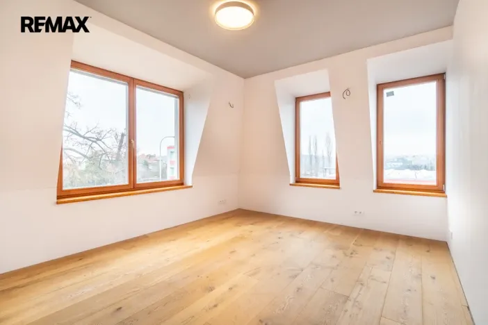 Pronájem bytu 5+kk, Praha, U krčské vodárny, 136 m2