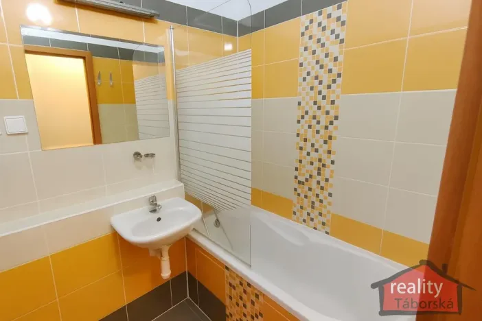 Prodej bytu 3+kk, Nupaky, Luční, 69 m2