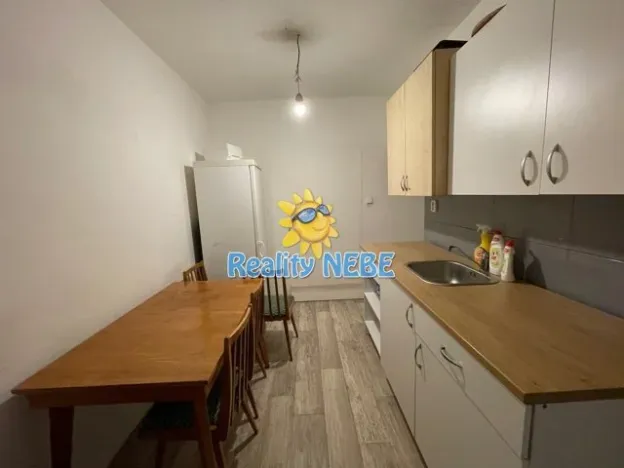 Pronájem bytu 3+1, Praha - Kamýk, Machuldova, 68 m2