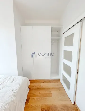 Pronájem bytu 2+kk, Praha, Komunardů, 38 m2