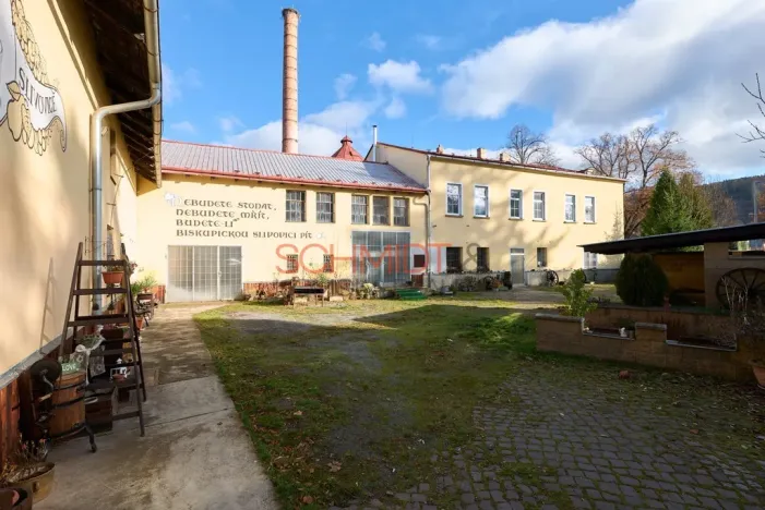 Prodej výrobních prostor, Biskupice, 1612 m2