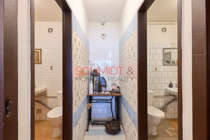 Prodej výrobních prostor, Biskupice, 1612 m2