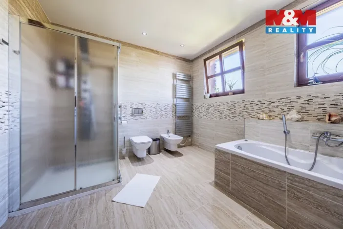 Prodej rodinného domu, Chomutov, Ve Stráni, 494 m2