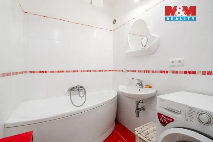 Prodej bytu 3+1, Teplice, Palackého, 74 m2