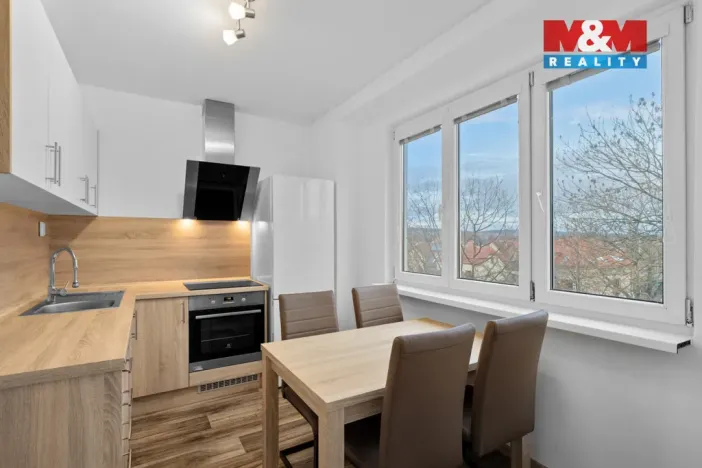 Prodej bytu 2+1, Kralupy nad Vltavou - Lobeček, Štefánikova, 52 m2