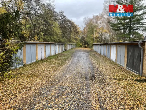 Prodej garáže, Praha, Pod Krocínkou, 17 m2