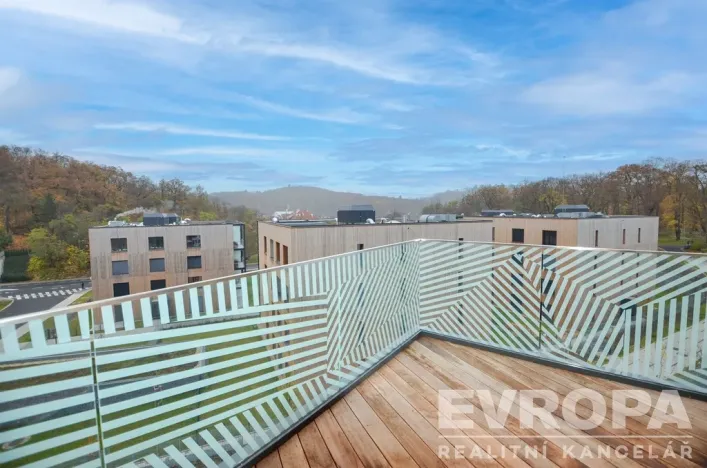 Pronájem bytu 2+kk, Praha - Smíchov, Podbělohorská, 57 m2