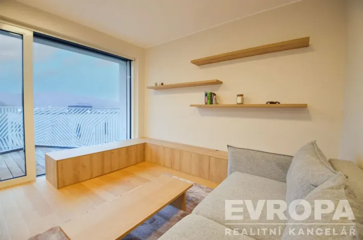 Pronájem bytu 2+kk, Praha - Smíchov, Podbělohorská, 57 m2