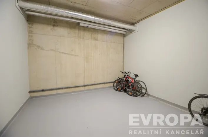 Pronájem bytu 2+kk, Praha - Smíchov, Podbělohorská, 57 m2