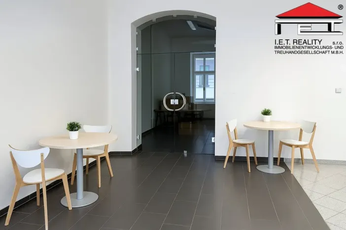 Pronájem kanceláře, Brno, Orlí, 171 m2
