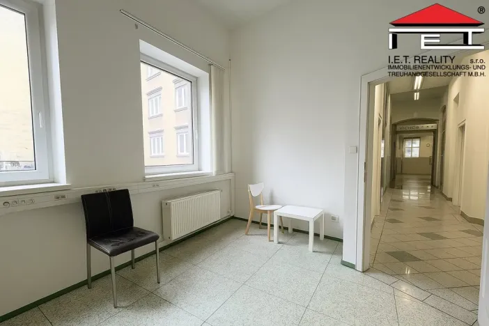 Pronájem kanceláře, Brno, Orlí, 171 m2