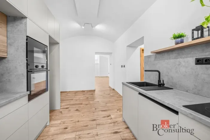 Prodej bytu 2+1, Plzeň - Severní Předměstí, Křížkova, 59 m2