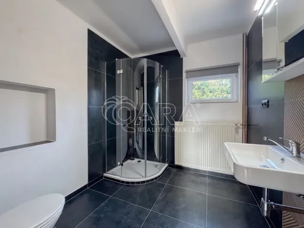 Pronájem bytu 4+1, Větřní - Němče, Okružní, 95 m2