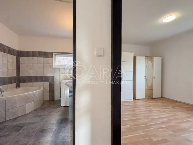 Pronájem bytu 4+1, Větřní - Němče, Okružní, 95 m2