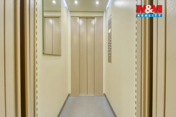 Pronájem bytu 1+1, Plzeň, Železničářská, 41 m2