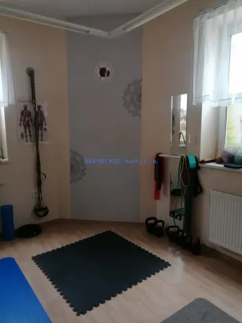 Pronájem komerční nemovitosti, Pardubice - Zelené Předměstí, nábřeží Závodu míru, 15 m2