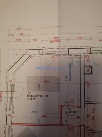 Pronájem komerční nemovitosti, Pardubice - Zelené Předměstí, nábřeží Závodu míru, 15 m2
