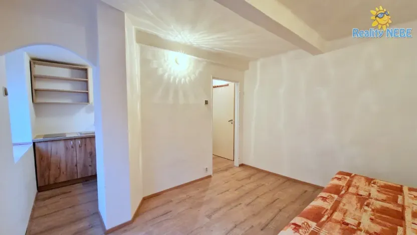 Pronájem bytu 1+kk, Praha - Strašnice, Pod strašnickou vinicí, 16 m2