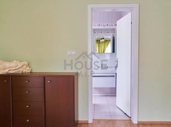 Prodej rodinného domu, Jenštejn, Hradní, 230 m2