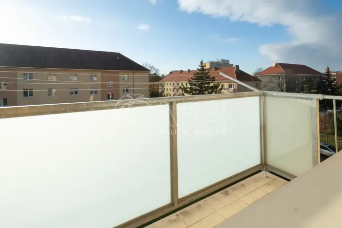 Pronájem bytu 2+1, Mělník, Studentská, 55 m2