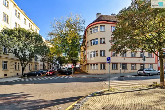Prodej bytu 2+kk, Praha - Smíchov, Zoubkova, 38 m2