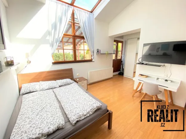 Pronájem bytu, Praha - Malá Strana, Újezd, 37 m2