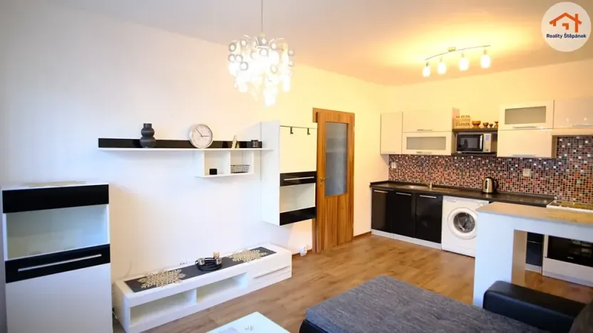 Pronájem bytu 2+kk, České Budějovice, Papírenská, 38 m2