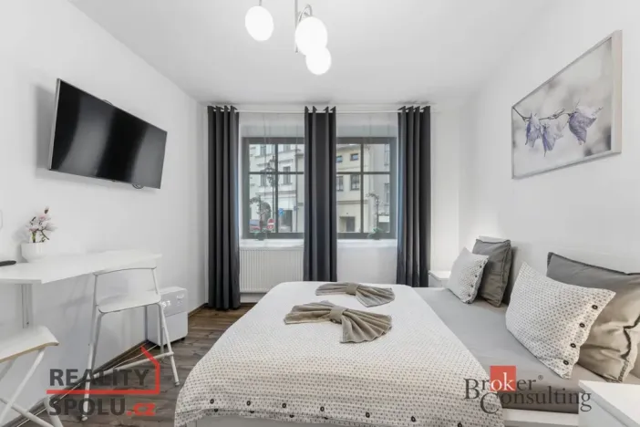 Prodej ubytování, Broumov, Malé náměstí, 298 m2