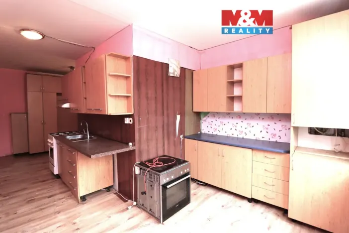 Prodej bytu 3+1, Toužim, Plzeňská, 67 m2