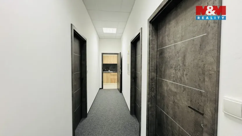 Prodej kanceláře, Klecany, V Honech, 179 m2