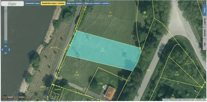 Prodej louky, Týn nad Vltavou, Hněvkovice na pravém břehu Vlt., 1648 m2