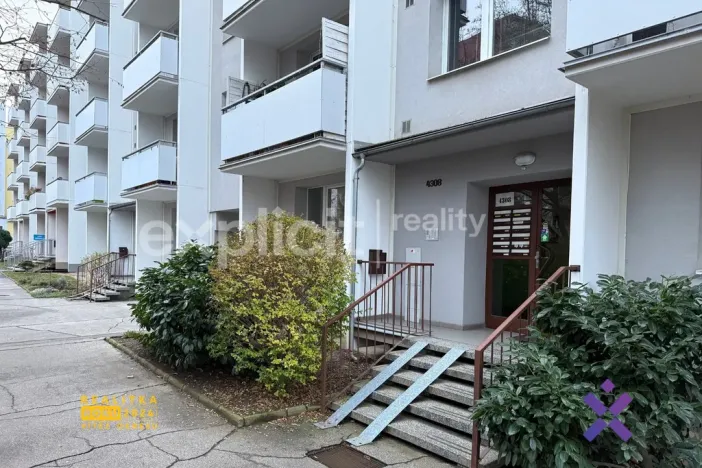 Pronájem bytu 1+1, Zlín, Dlouhá, 40 m2