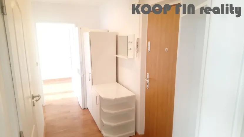 Pronájem bytu 2+1, Pardubice - Polabiny, kpt. Bartoše, 46 m2