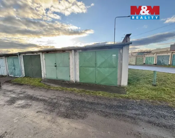 Prodej garáže, Kadaň, Prunéřovská, 58 m2