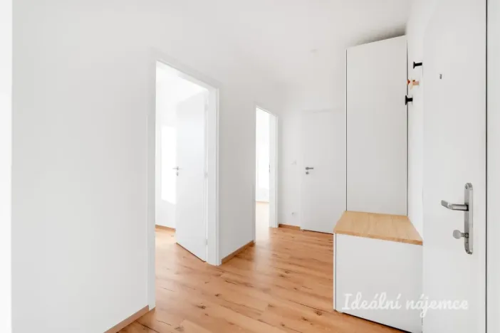 Pronájem bytu 3+kk, Praha - Michle, V zápolí, 77 m2