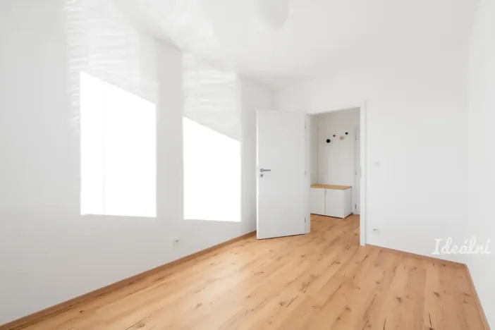 Pronájem bytu 3+kk, Praha - Michle, V zápolí, 77 m2