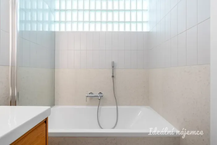 Pronájem bytu 3+kk, Praha - Michle, V zápolí, 77 m2