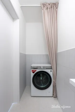 Pronájem bytu 3+kk, Praha - Michle, V zápolí, 75 m2