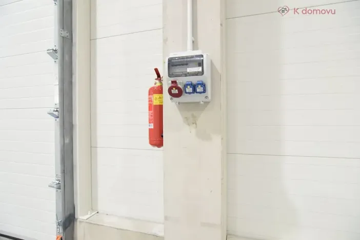 Pronájem skladu, Modřice, Tyršova, 204 m2