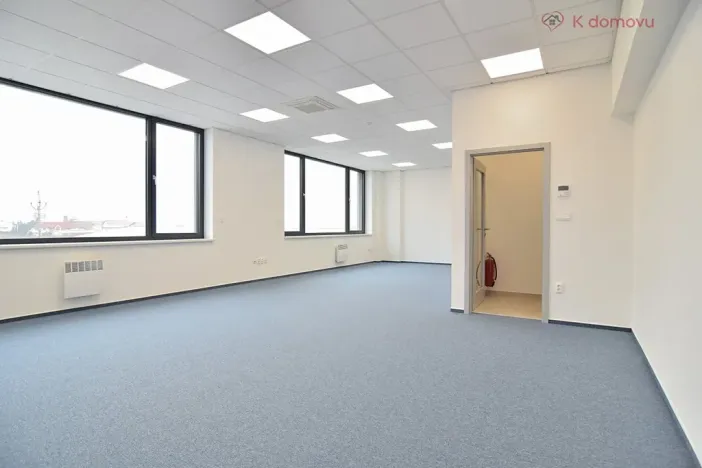 Pronájem skladu, Modřice, Tyršova, 204 m2