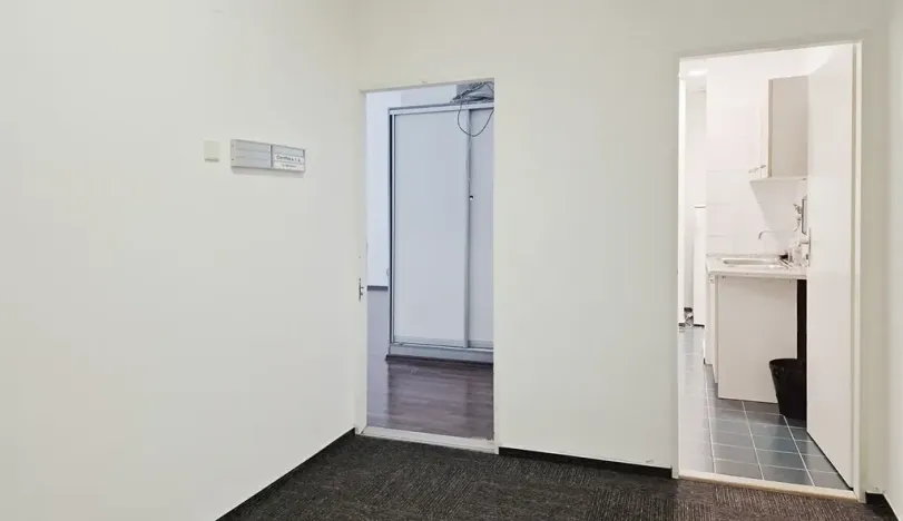 Pronájem kanceláře, Praha - Nové Město, Opletalova, 64 m2