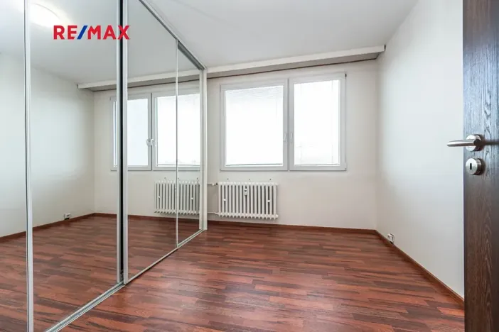 Pronájem bytu 3+1, Praha - Kobylisy, Frýdlantská, 67 m2