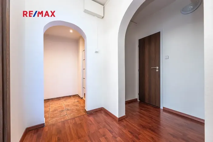 Pronájem bytu 3+1, Praha - Kobylisy, Frýdlantská, 67 m2