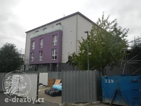 Dražba bytu 2+kk, Jesenice, Cedrová, 66 m2