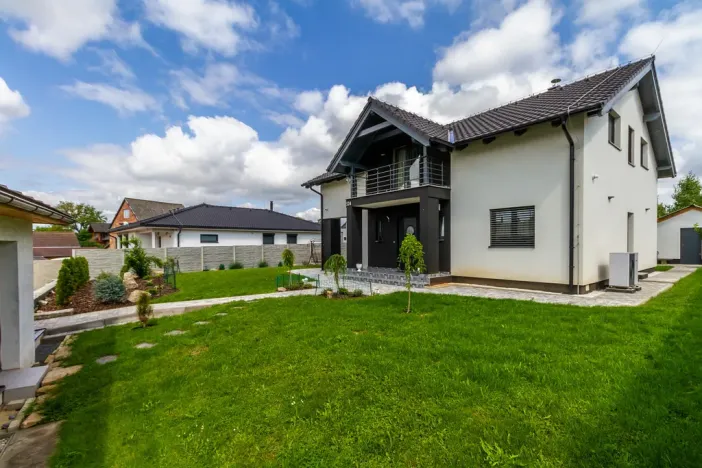 Prodej rodinného domu, Babice, Starobabická, 200 m2