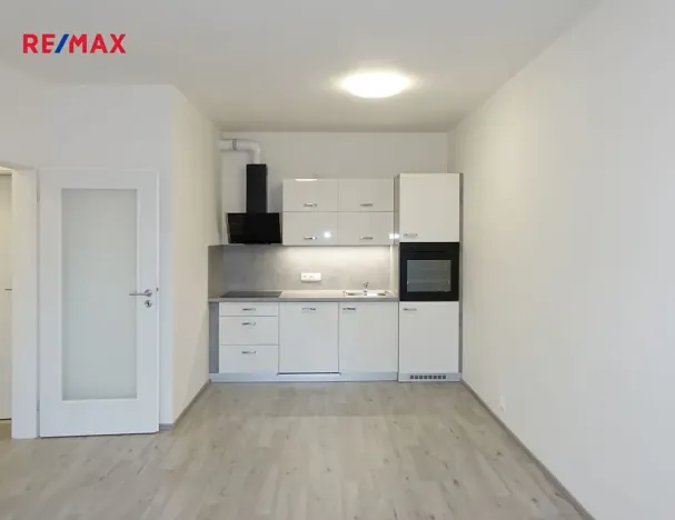Pronájem bytu 2+kk, Chrudim, Luhanova, 58 m2