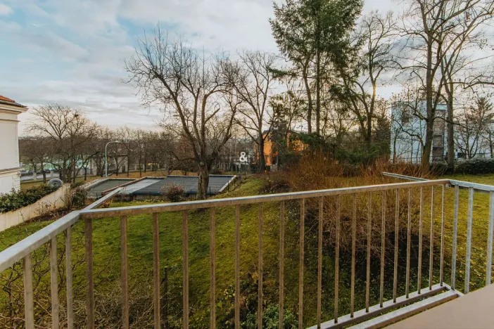 Prodej bytu 2+1, Praha - Smíchov, U Mrázovky, 52 m2